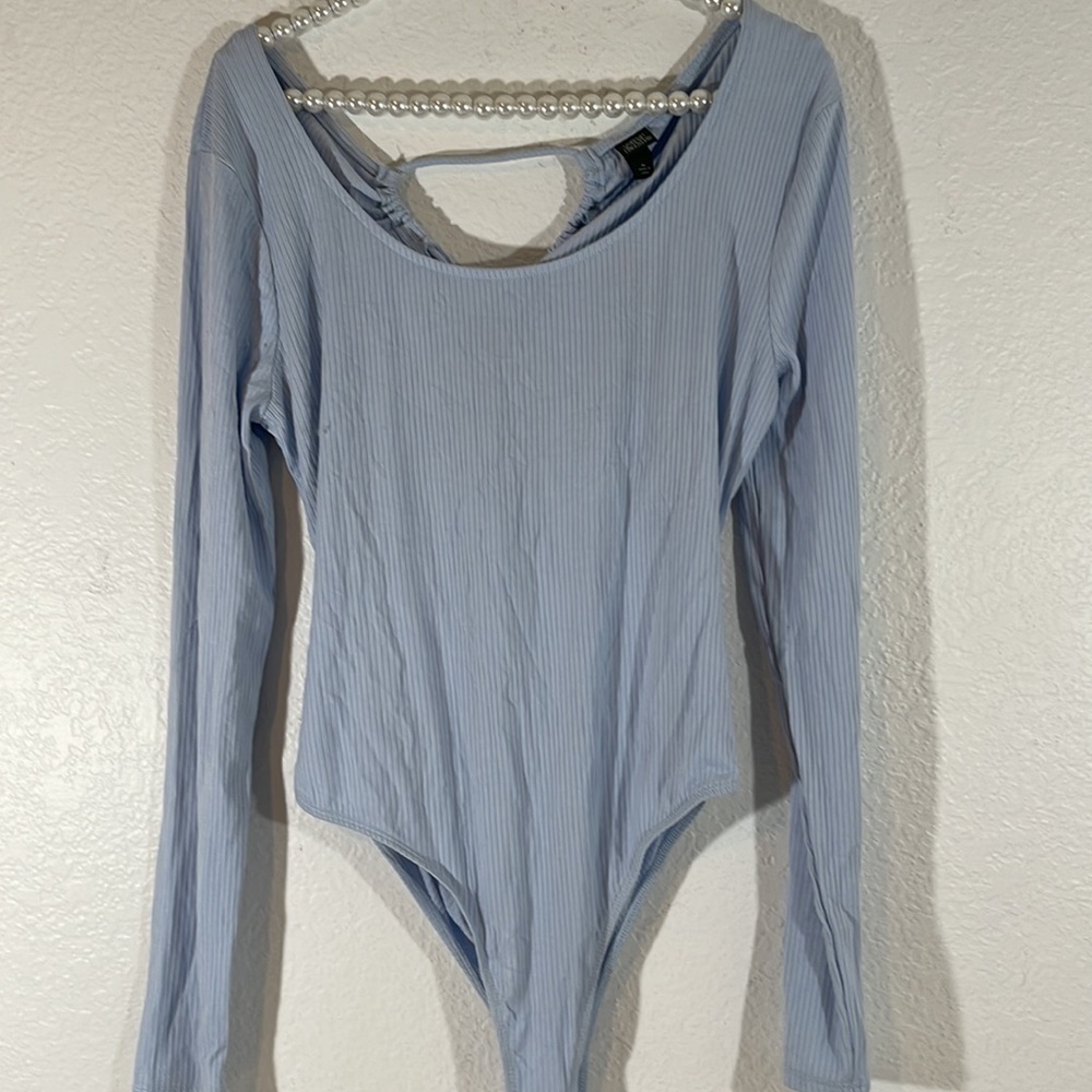 WILD FABLE Open Back Crisscross Back Long Sleeve Bodysuit 
Size XL - Picture 4 of 12